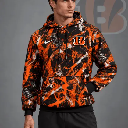Cincinnati Bengals | Premium NFL Team Crest Distressed Brush Camo Pullover Hoodie NDN