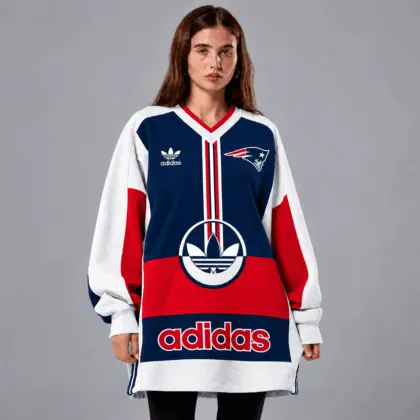 New England Patriots | Premium NFL Vintage Varsity Oversized V-Neck Sweatshirt TD