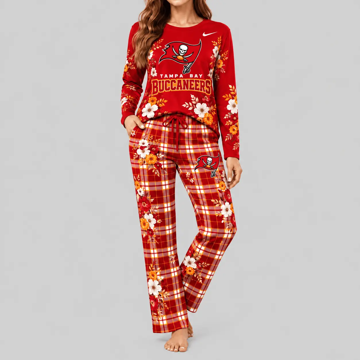 Tampa Bay Buccaneers | NFL Floral Plaid Pajama Set