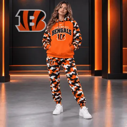 Cincinnati Bengals | Premium NFL Game Day Team Spirit Camo Tracksuit Set TD
